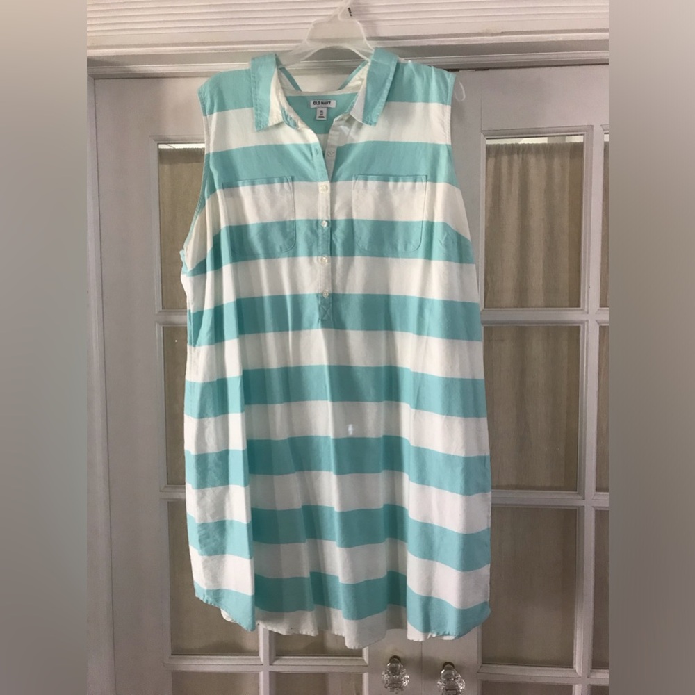Aqua and white stripe Old Navy sleeveless dress.  Size XXL